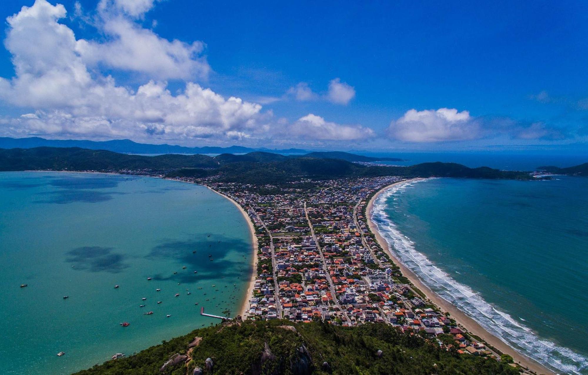 Apartamento Praia Mariscal Canto Grande Bombinhas - Canela Flats 03 Eksteriør billede